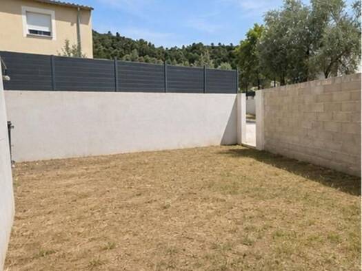 Maison à vendre 289 000 € 5 pièces 3 chambres 117 m² 200 m² de terrain Sud Le Luc 83340