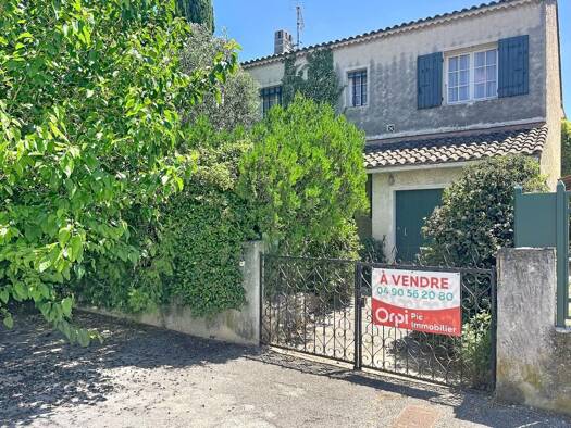 Maison à vendre 367 000 € 4 pièces 3 chambres 134,5 m² 282 m² de terrain Les Blazots Salon-de-Provence 13300