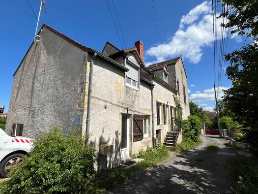 Appartement à vendre 160 500 € 8 pièces 4 chambres 133 m² RDC Montapins Est Nevers 58000