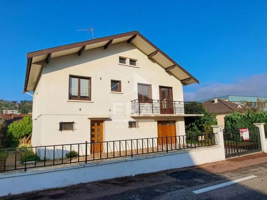 Maison à vendre 265 000 € 5 pièces 3 chambres 111 m² 592 m² de terrain Sud Lagnieu 01150