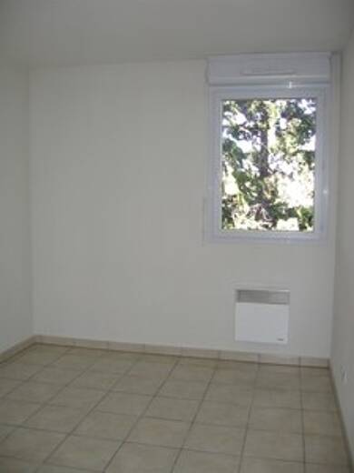 Appartement à louer 595 € 2 pièces 1 chambre 44,2 m² Dernier étage, Étage 2/2 Durance-Cantarel Avignon 84140