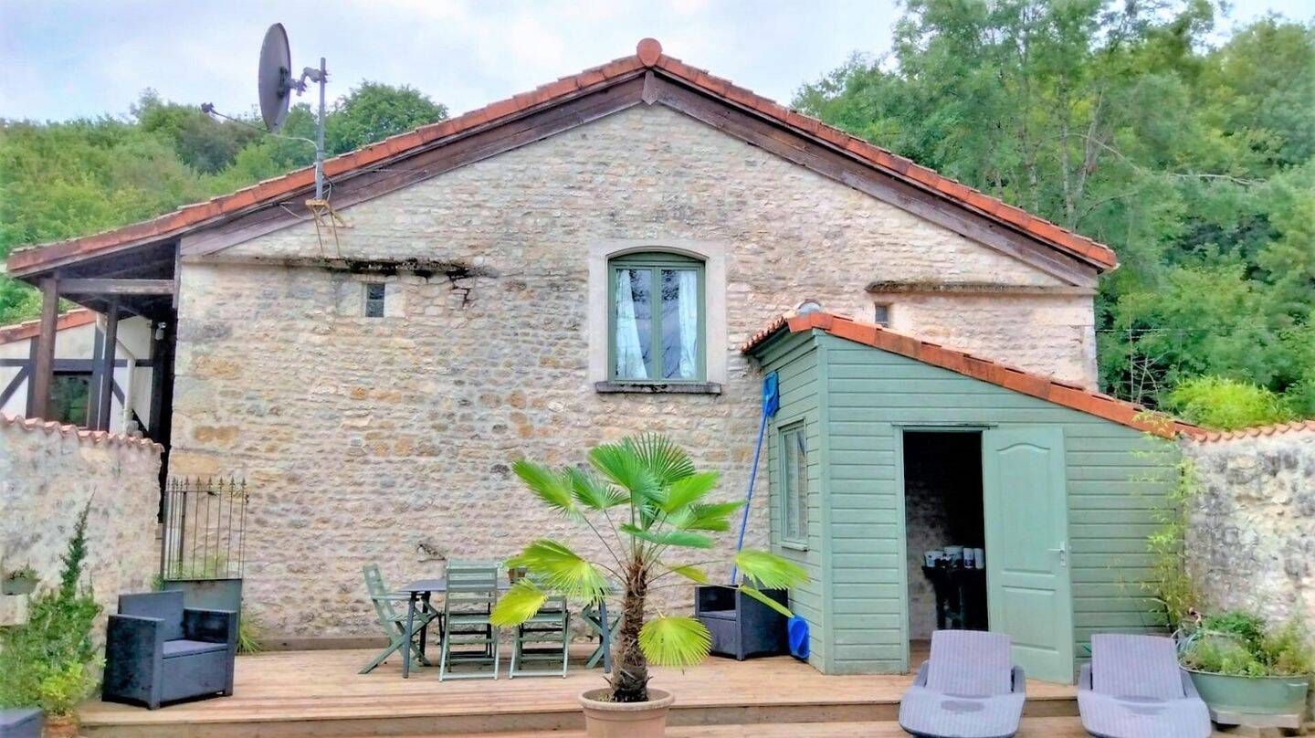 Maison à vendre, 187m², SAINT CIERS SUR BONNIEURE