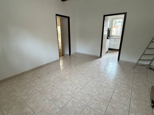 Maison à vendre 173 250 € 3 pièces 2 chambres 65 m² Notre Dame Limite Marseille 15ème arrondissement 13015