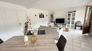 Appartement à vendre 157 000 € 3 pièces 2 chambres 80,1 m² Étage 2/4 Centre Ville Est Bourgoin-Jallieu 38300