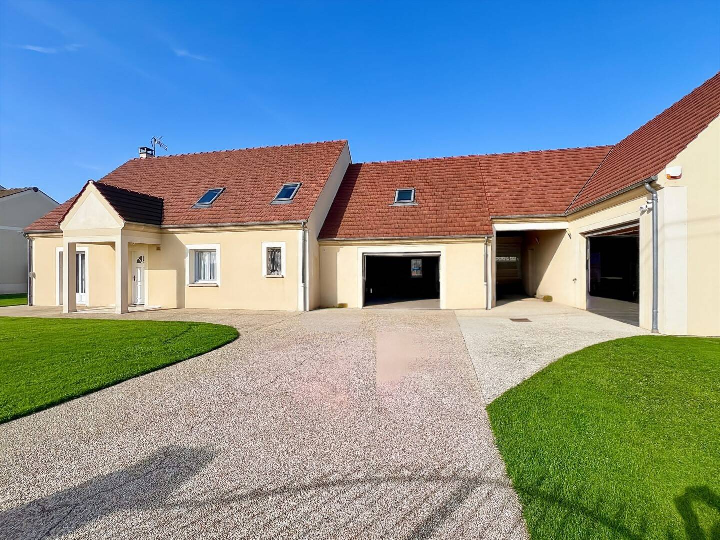 Maison à vendre, 219m², PRESLES EN BRIE