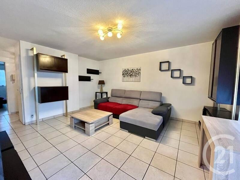 Maison à louer, 65m², SAINT PIERRE EN FAUCIGNY