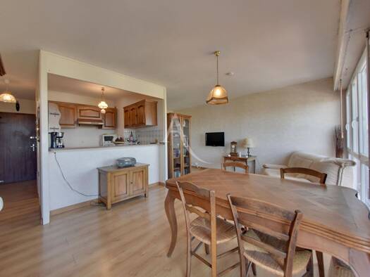 Appartement à vendre 66 500 € 1 pièce 36,39 m² Étage 3/3 Les Moreaux Auxerre 89000