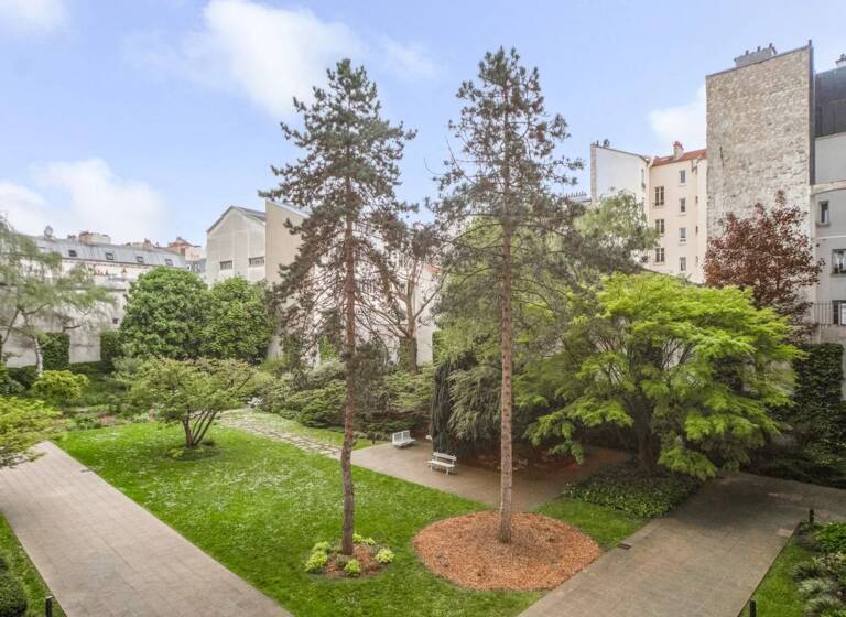 Appartement à vendre 625 000 € 3 pièces 2<br/>chambres 60,6 m²<br/>superficie 2ème<br/>étage Belleville-Saint Maur Paris 11ème 75011