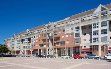 Duplex à louer 561 € 3 pièces 2 chambres 83 m² RDC Centre Ville Vierzon 18100