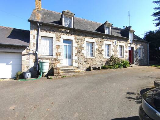 Maison à vendre 126 200 € 4 pièces 4 chambres 98 m² 2 000 m² de terrain Romagne 35133