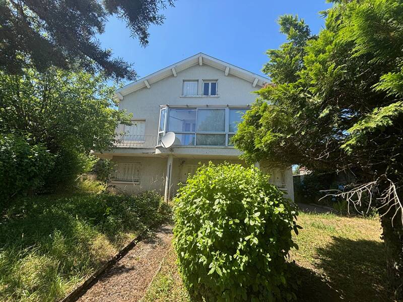 Maison à vendre, 197m², SAINT ETIENNE