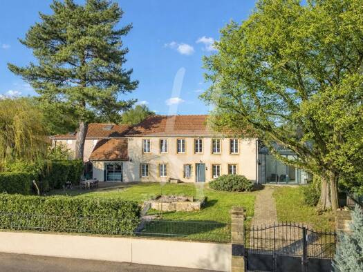 Maison à vendre 895 000 € 8 pièces 4 chambres 245 m² 1 000 m² de terrain Magny Metz 57050