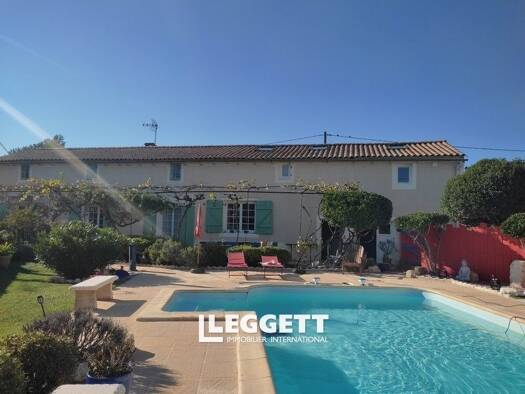 Maison à vendre 349 000 € 12 pièces 5 chambres 170 m² 890 m² de terrain Sainte-Foy-la-Grande 33220