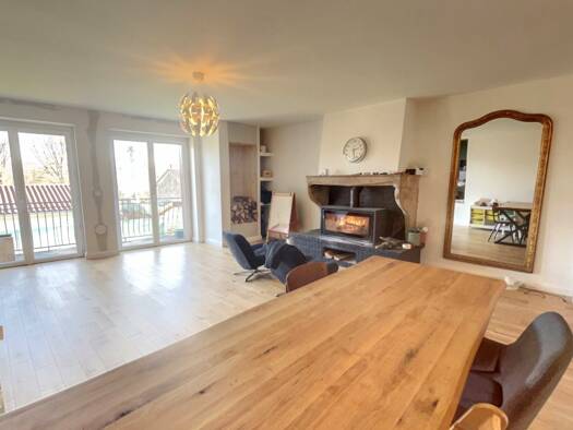 Maison à vendre 250 000 € 6 pièces 4 chambres 140 m² 520 m² de terrain Varambon 01160