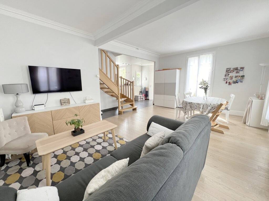 Maison à vendre, 110m², SAINT MAUR DES FOSSES