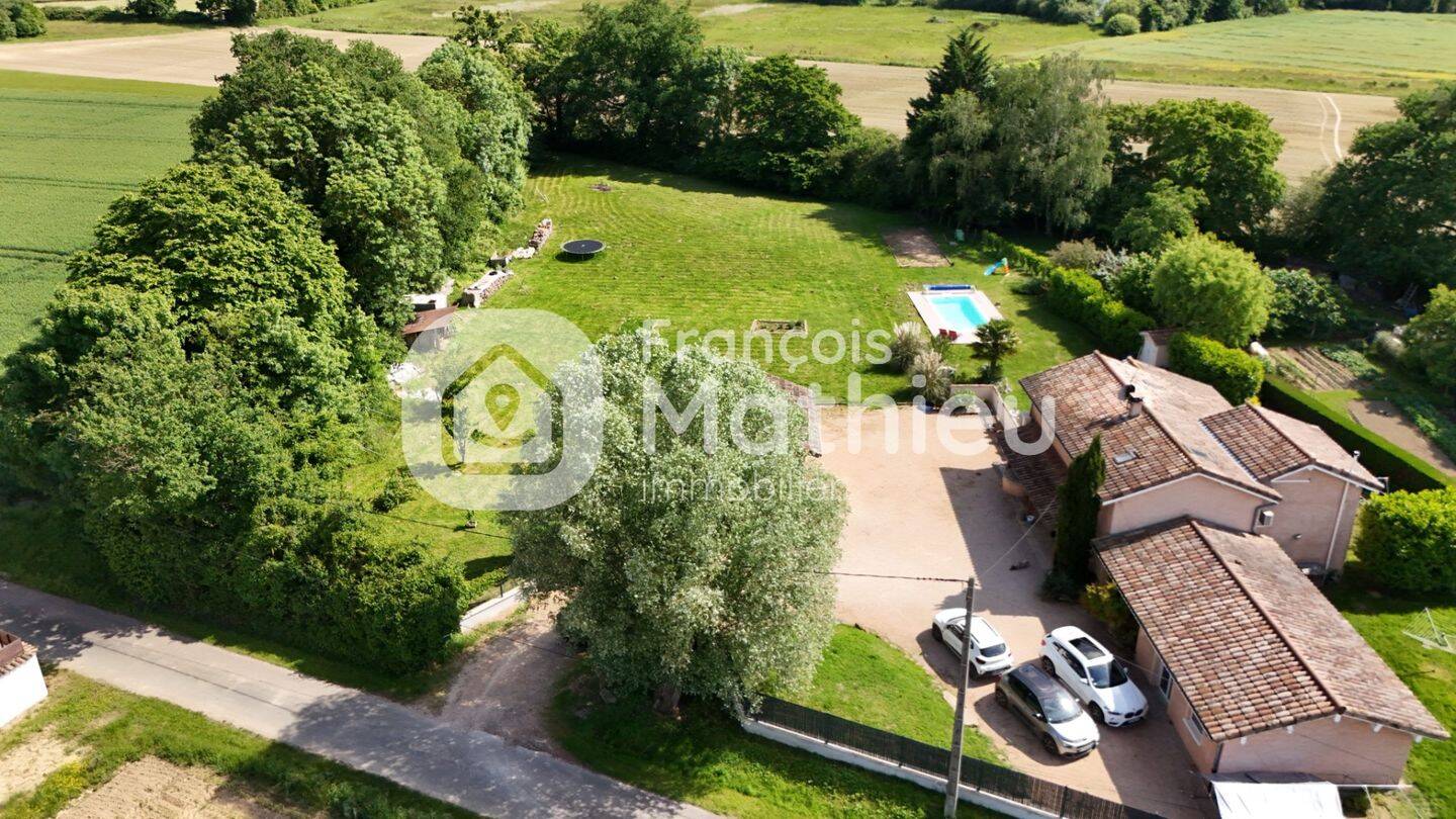 Maison à vendre, 170m², SAINT JEAN DE THURIGNEUX
