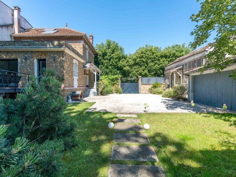 Maison à vendre, 200m², SAINT MAUR DES FOSSES