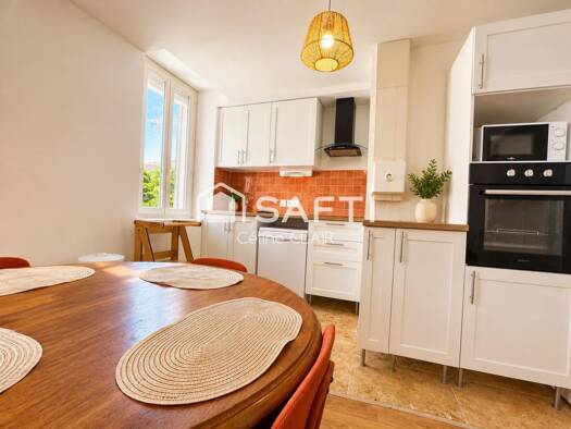 Appartement à vendre 137 000 € 3 pièces 2 chambres 57 m² Étage 1/1 Centre Ville Port-la-Nouvelle 11210