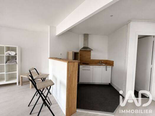 Appartement à louer 520 € 1 pièce 42 m² Étage 3/3 Centre-Hôtel de Ville Limoges 87000
