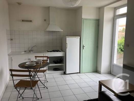 Appartement à louer 435 € 2 pièces 1 chambre 23,8 m² 1er étage Carcassonne 11000