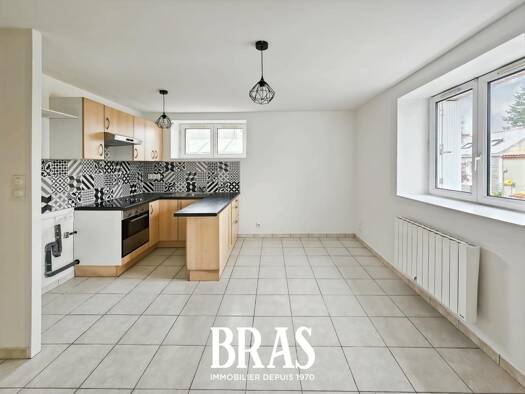 Appartement à louer 537 € 2 pièces 1 chambre 32 m² Étage 1/3 Le Pallet 44330