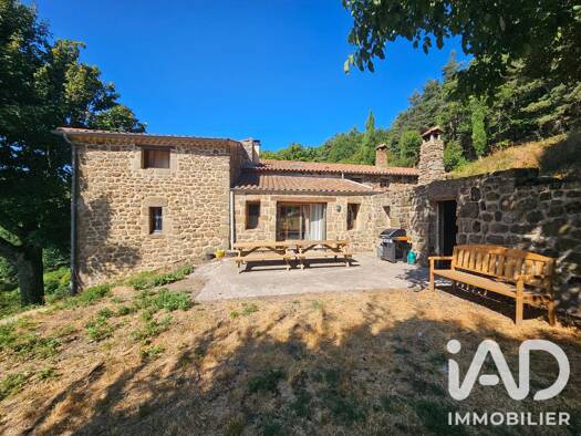 Maison à vendre 457 000 € 8 pièces 6 chambres 258 m² 195 000 m² de terrain Saint-Victor 07410
