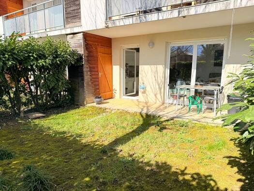 Appartement à louer 726 € 1 pièce 45,5 m² RDC Seyssel 74910