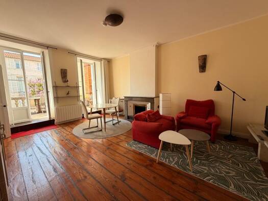 Duplex à vendre 200 450 € 2 pièces 66 m² RDC Centre Ville Nord Rochefort 17300
