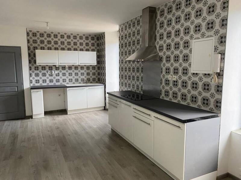 Maison à louer, 84m², BESSEGES