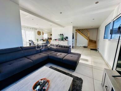 Maison à vendre 307 000 € 6 pièces 4 chambres 121 m² Lanvéoc 29160