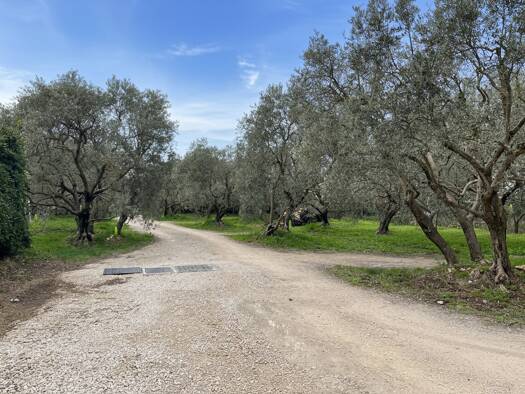 Duplex à vendre 194 000 € 4 pièces 2 chambres 93 m² Étage 1/2 Châteauneuf-de-Gadagne 84470