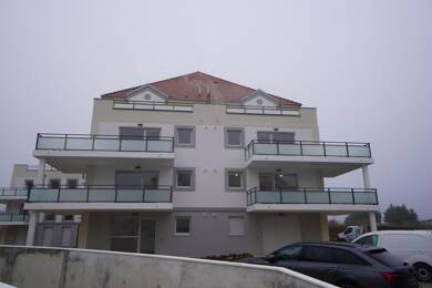 Appartement à louer 680 € 2 pièces 1 chambre 41,5 m² RDC Corcelles-Bas de Chanot Chevigny-Saint-Sauveur 21800