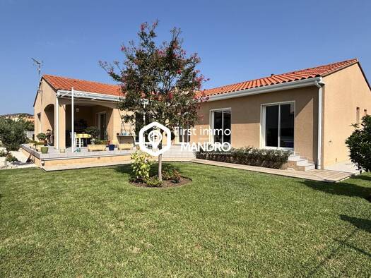 Maison de plain-pied à vendre 419 000 € 5 pièces 4 chambres 152,26 m² 714 m² de terrain Est Ille-sur-Têt 66130