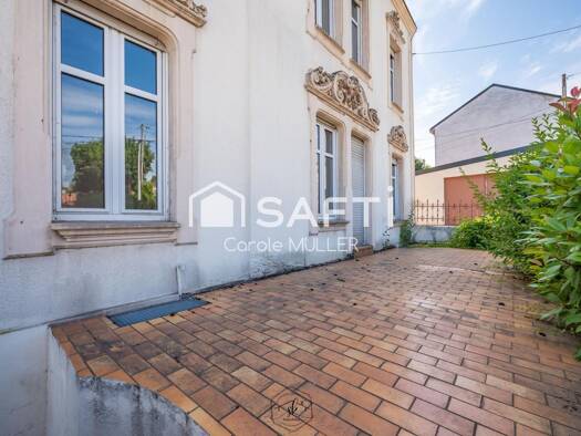 Appartement à vendre 169 900 € 1 pièce 2 chambres 98 m² RDC Marspich la Vierge Hayange 57700