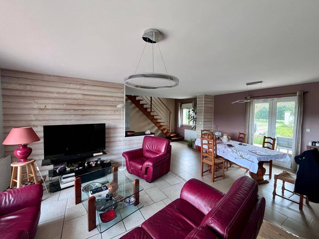 Maison à vendre, 161m², MONTUSSAN