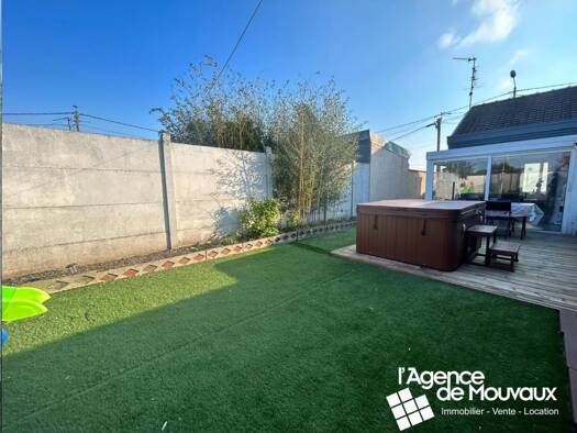 Maison de plain-pied à vendre 150 000 € 2 pièces 2 chambres 67 m² 180 m² de terrain Centre Wavrin 59136