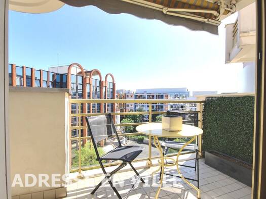 Appartement à vendre 422 000 € 3 pièces 2 chambres 82,88 m² Étage 6/7 Villiers-Danton Levallois-Perret 92300