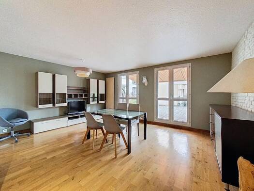 Duplex à louer 1 590 € 4 pièces 3 chambres 84,8 m² 2 étages Le Manet-Nord Montigny-le-Bretonneux 78180