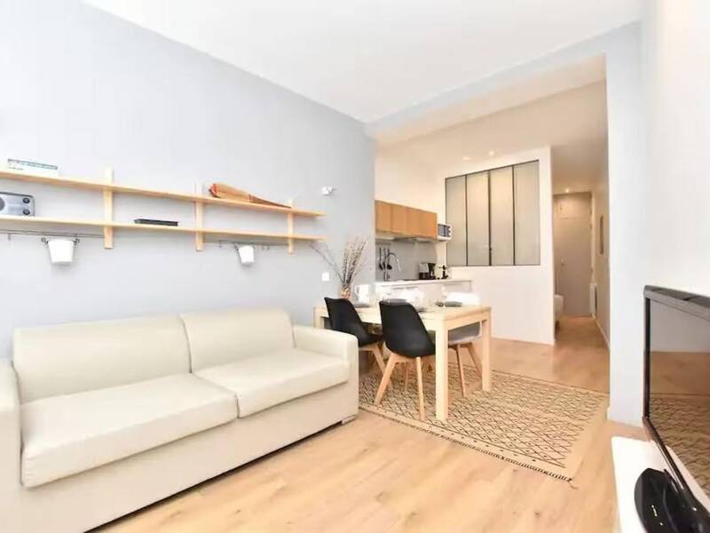 Maison à louer, 0m², PARIS 17E