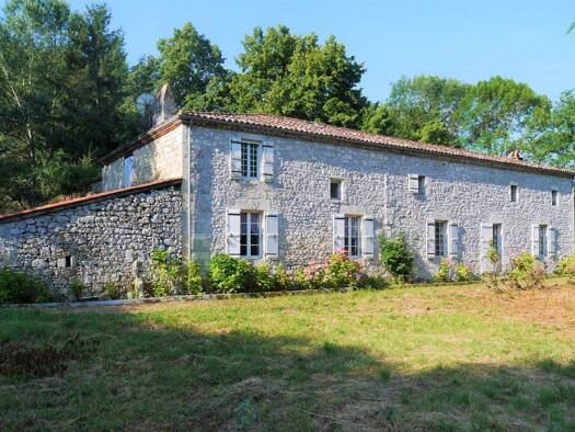 Propriété à vendre 274 000 € 8 pièces 5 chambres 300 m² 14 000 m² de terrain Dolmayrac 47110