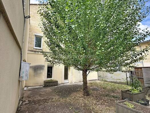 Immeuble à vendre 161 000 € 115 m² Saint-Médard-de-Guizières 33230