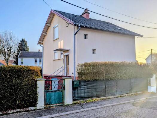 Maison à vendre 119 000 € 4 pièces 3 chambres 72 m² 418 m² de terrain Vierge-Sud Est Épinal 88000