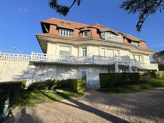 Appartement à louer 700 € 1 pièce 22 m² 2ème étage Benerville-sur-Mer 14910