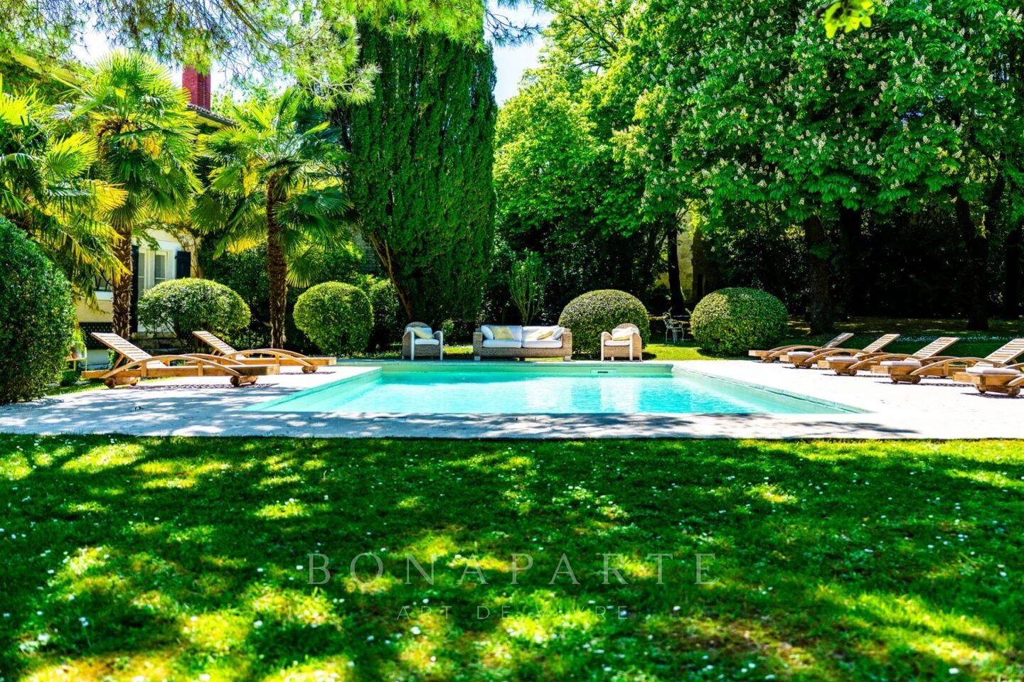 Maison à vendre, 330m², SURGERES