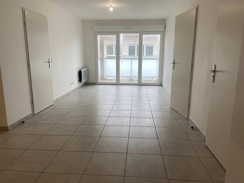 Maison à louer, 58m², SAINT JEAN D'ILLAC