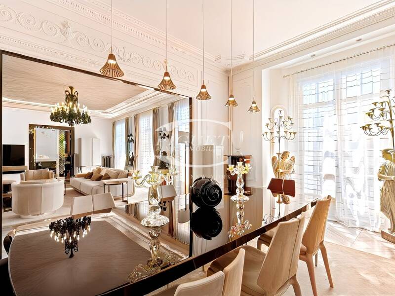 Maison à louer, 248m², PARIS 16E