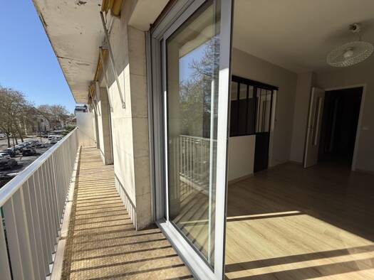 Appartement à vendre 288 750 € 3 pièces 2 chambres 85 m² Étage 2/6 Tours 37000