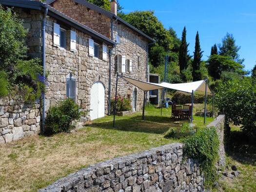 Maison à vendre 249 000 € 5 pièces 3 chambres 145 m² 14 625 m² de terrain Juvinas 07600