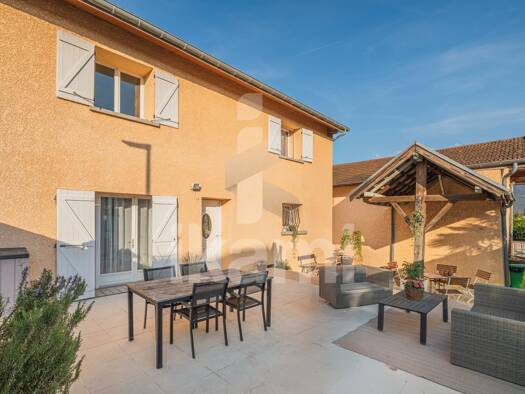 Maison à vendre 663 000 € 7 pièces 4 chambres 165 m² 500 m² de terrain Criel-Champfeuillet Voiron 38500