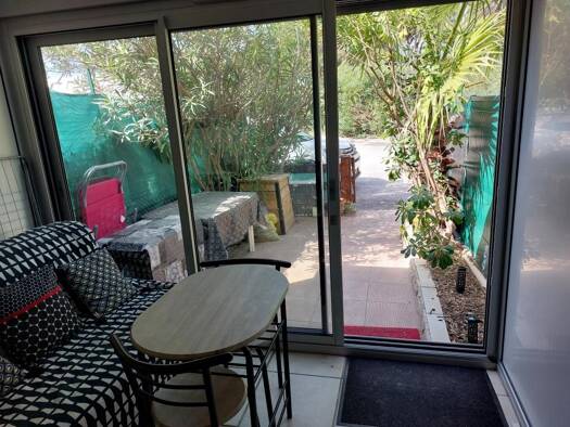 Appartement à louer 600 € 2 pièces 1 chambre 33 m² Centre La Grande-Motte 34280